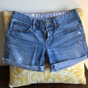 GAP 1969 Denium Boyfriend Shorts